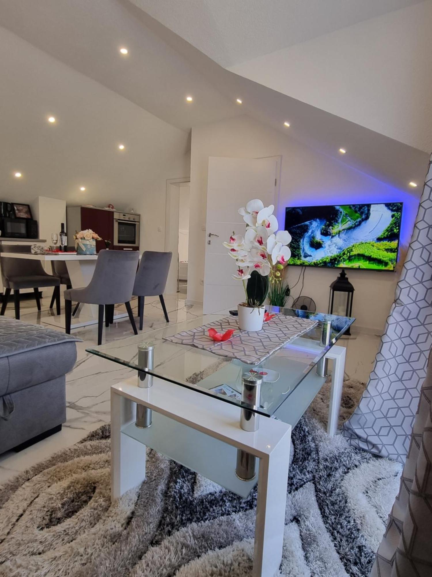 Luxury Apartment Megy オトチャッツ エクステリア 写真