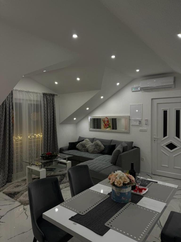 Luxury Apartment Megy オトチャッツ エクステリア 写真