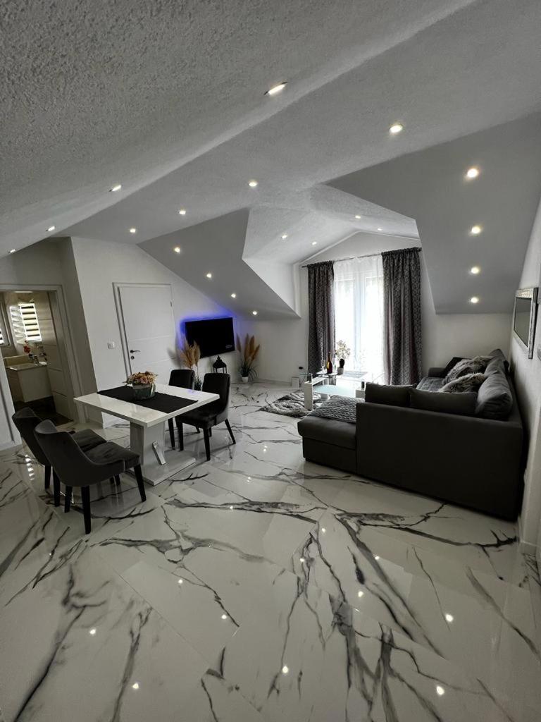 Luxury Apartment Megy オトチャッツ エクステリア 写真